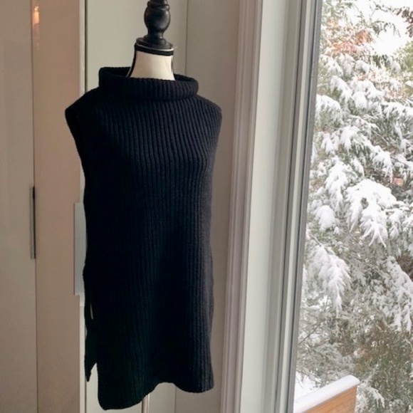 Wilfred Aritzia vest sweater like new black small - Picture 3 of 13
